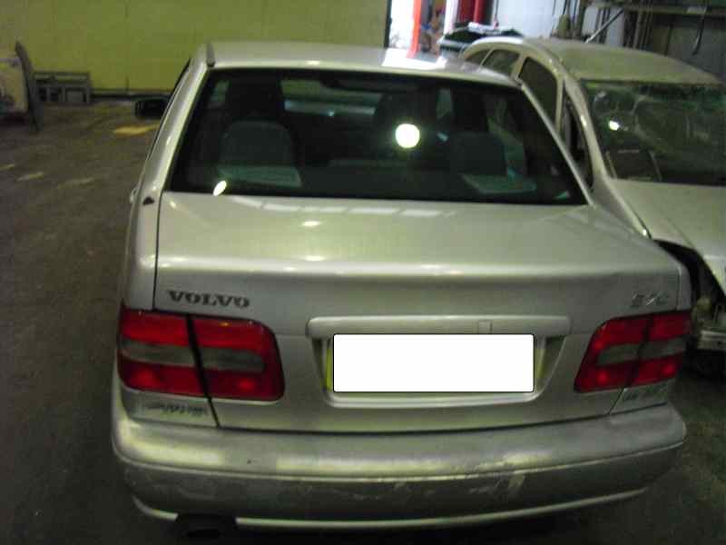 volvo s70 berlina del año 1996