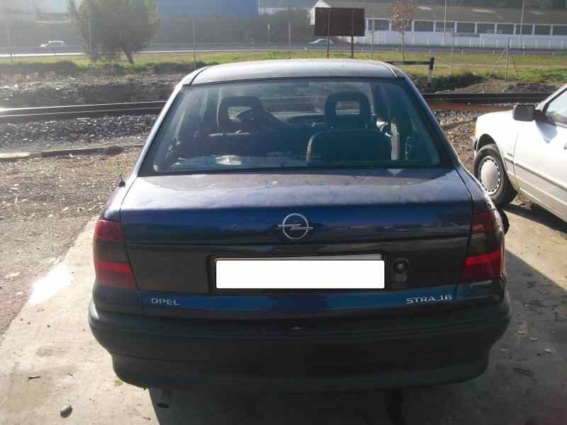 opel astra f berlina del año 1995