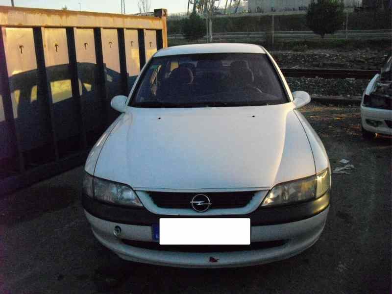 opel vectra b berlina del año 1995