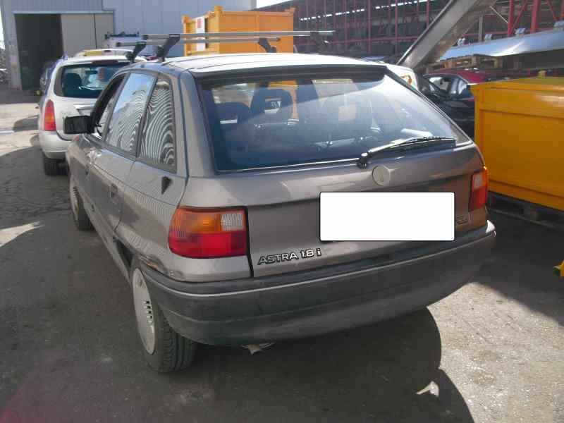 opel astra f berlina del año 1991