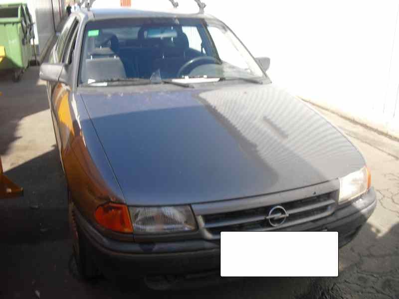 opel astra f berlina del año 1991