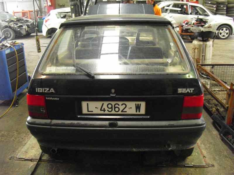 seat ibiza del año 1985