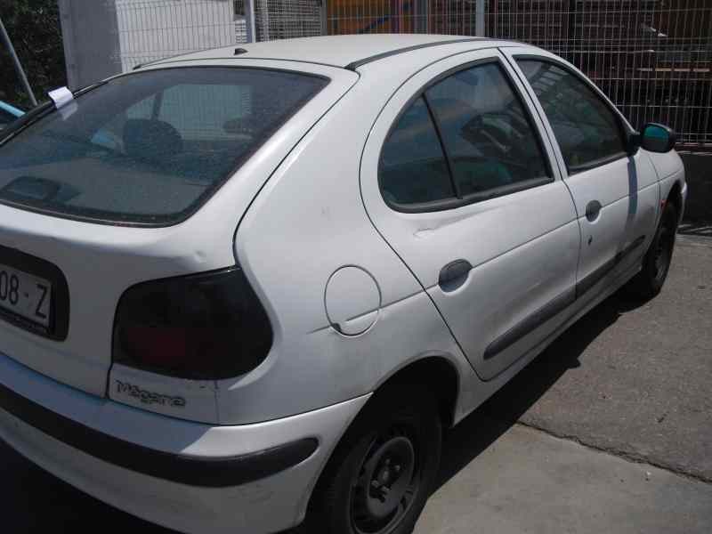 renault megane i berlina hatchback (ba0) del año 1996