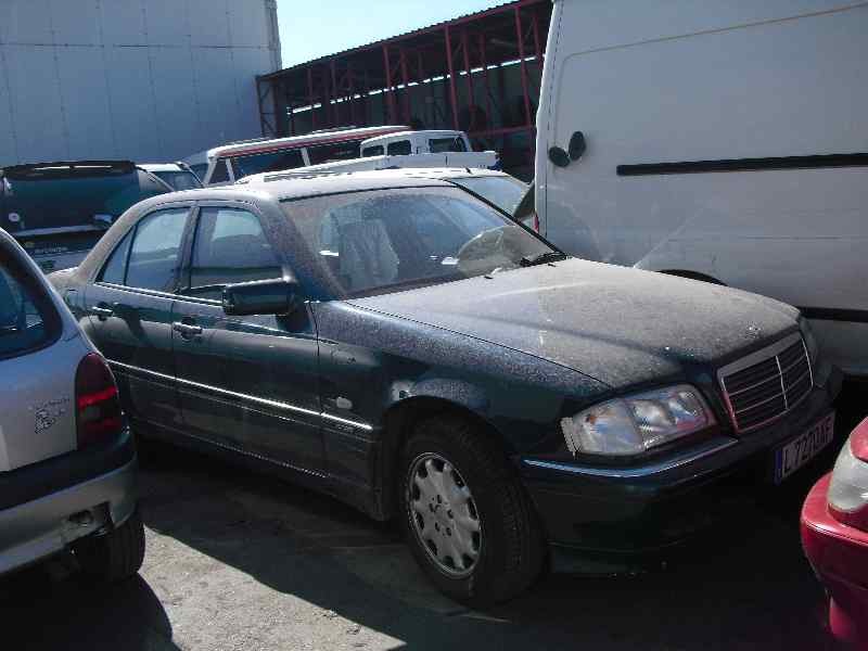 mercedes-benz clase c (w202) berlina del año 1993