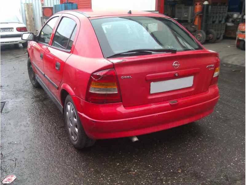 opel astra g berlina del año 1998