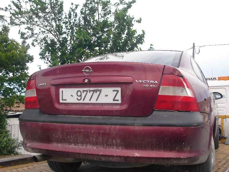 opel vectra b berlina del año 1995
