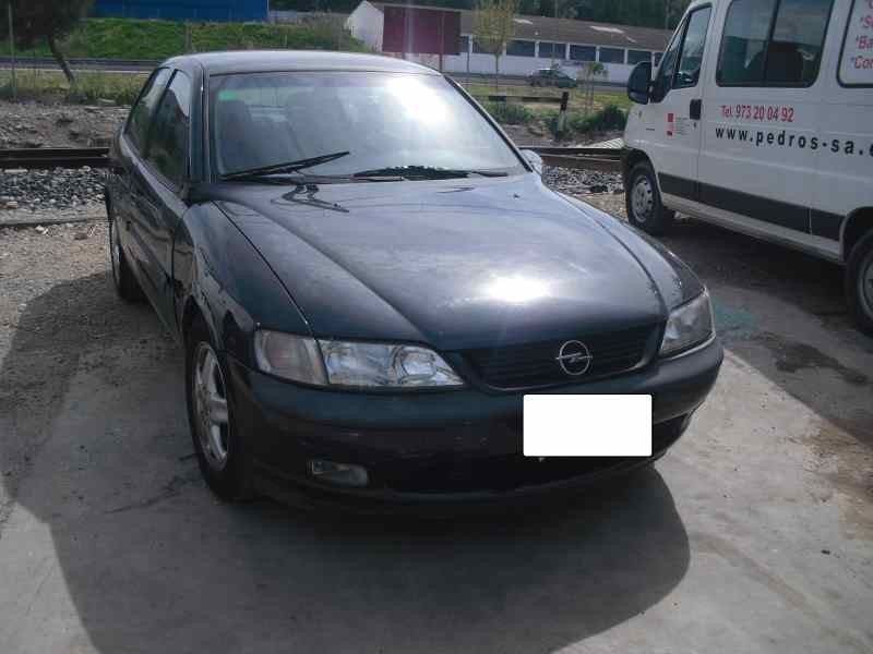 opel vectra b berlina del año 1995