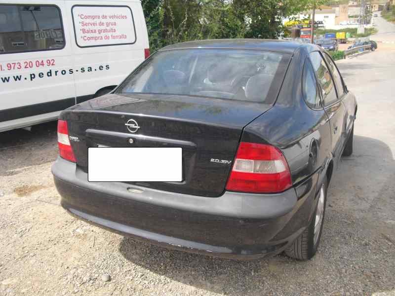 opel vectra b berlina del año 1995