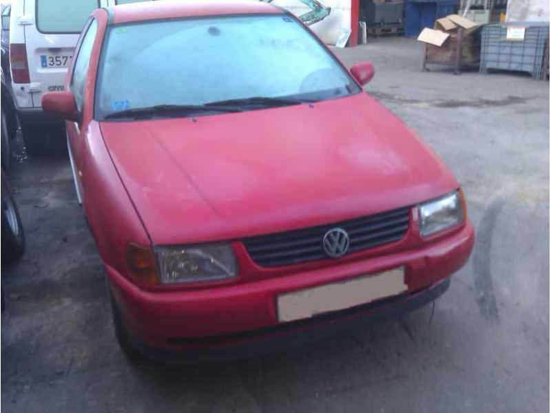 volkswagen polo berlina (6n1) del año 1996