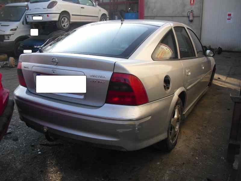 opel vectra b berlina del año 1995