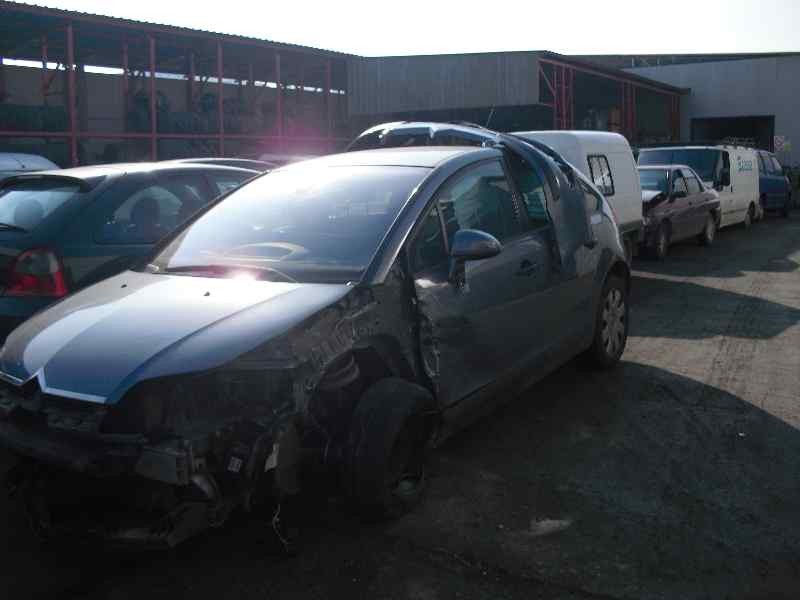 citroën c4 berlina del año 2004