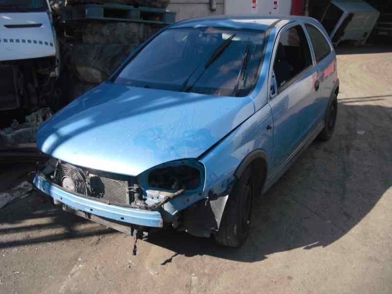 opel corsa c del año 2000