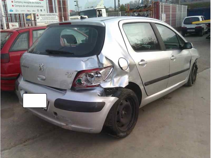 peugeot 307 berlina (s2) del año 2005