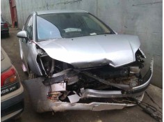 citroën c4 berlina del año 2004