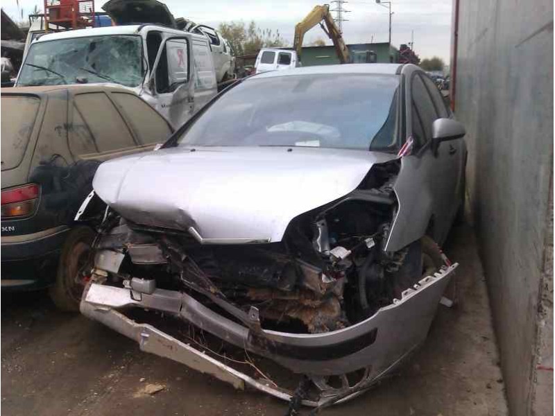 citroën c4 berlina del año 2004