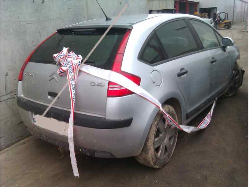 citroën c4 berlina del año 2004