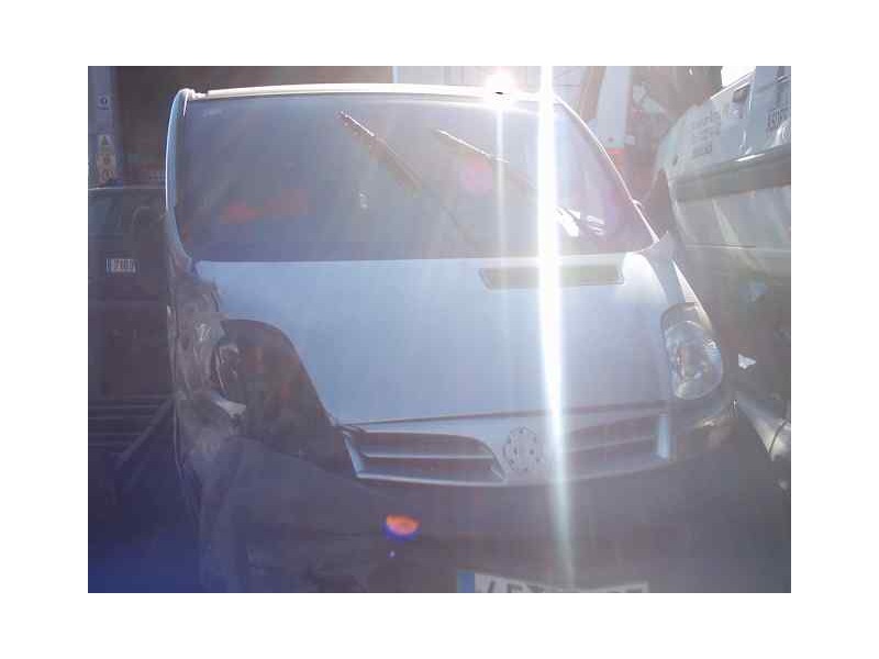 nissan primastar (x83) del año 2002