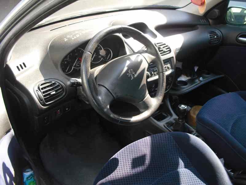 peugeot 206 berlina del año 1998