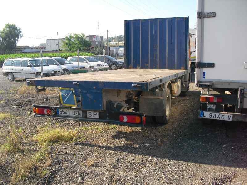 nissan atleon del año 2002