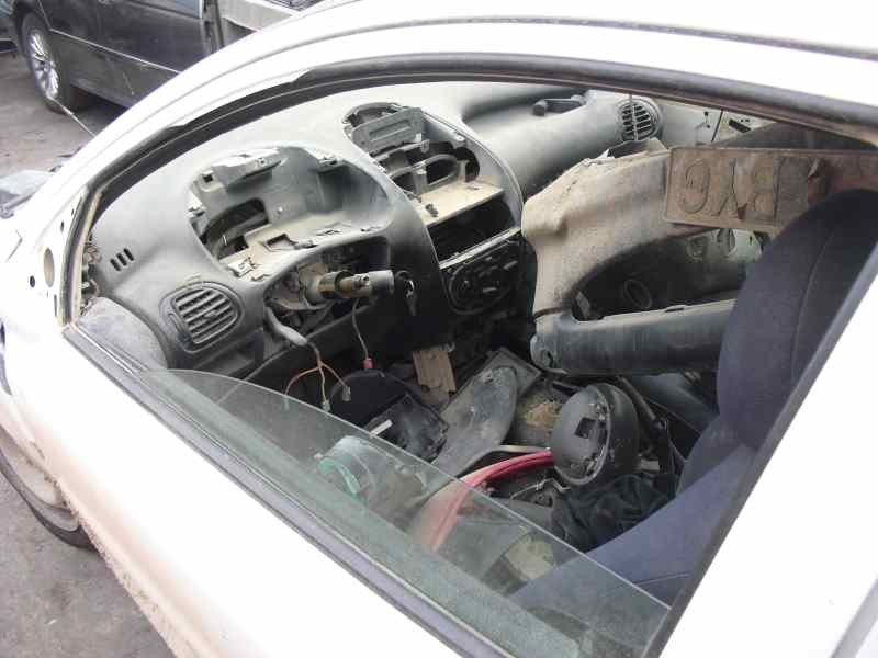 peugeot 206 berlina del año 1998