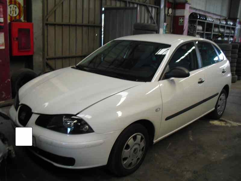 seat ibiza (6l1) del año 2002
