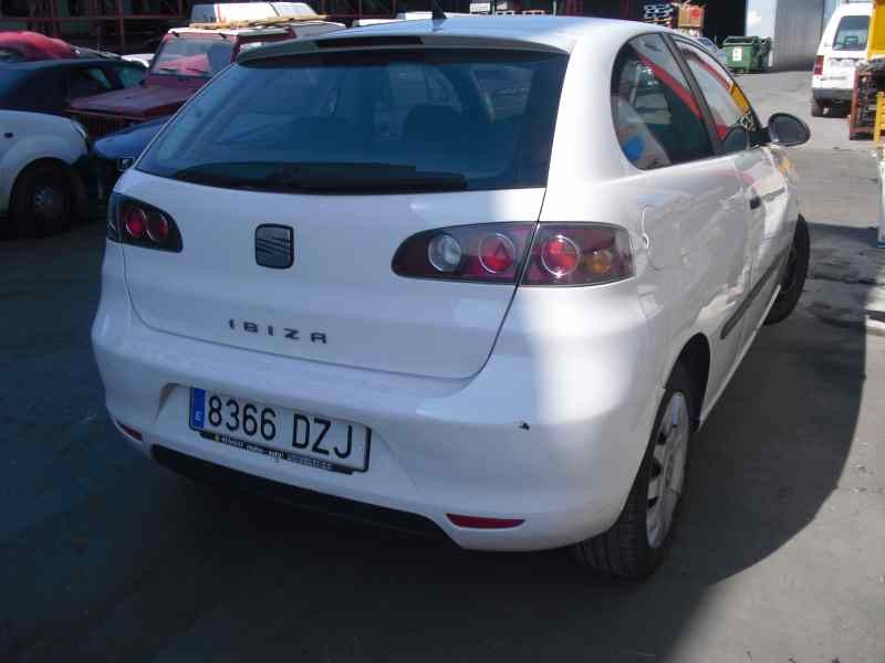 seat ibiza (6l1) del año 2002