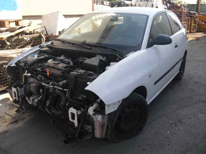 seat ibiza (6l1) del año 2002