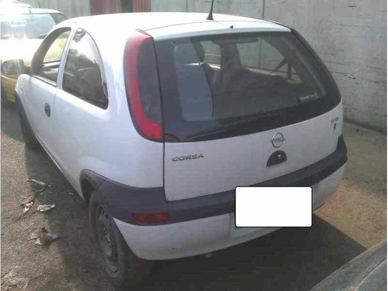 opel corsa c del año 2000
