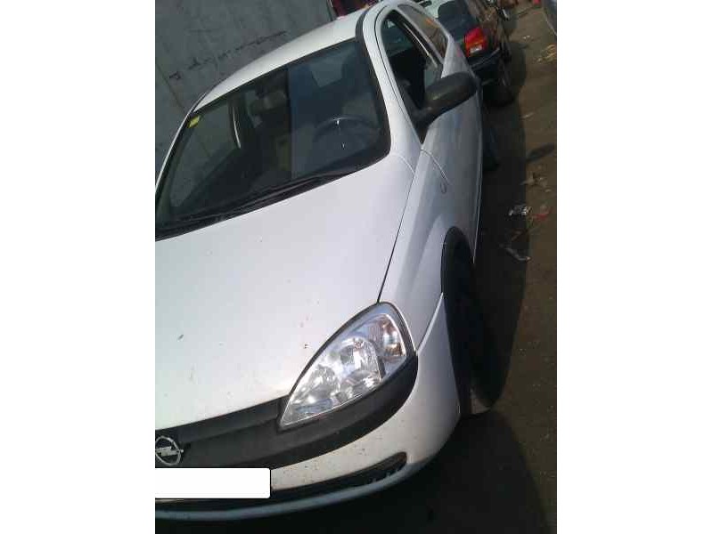 opel corsa c del año 2000