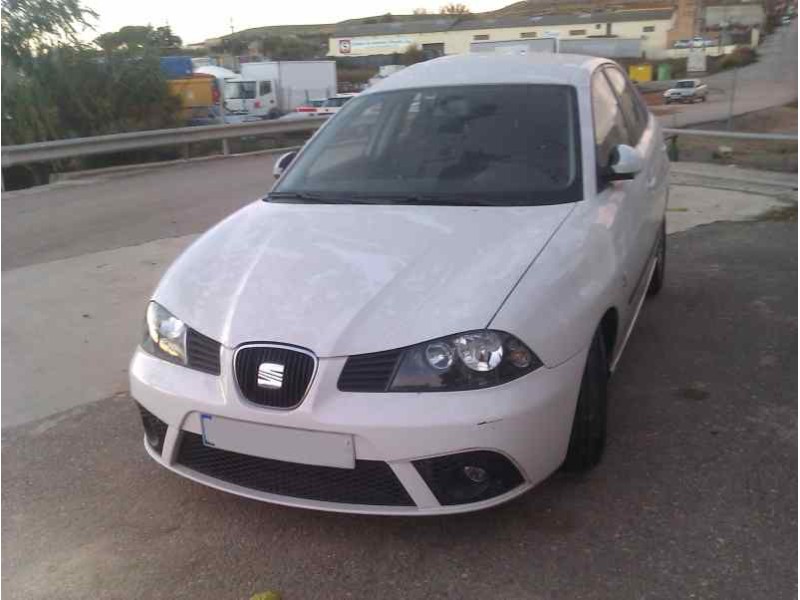 seat ibiza (6l1) del año 2002