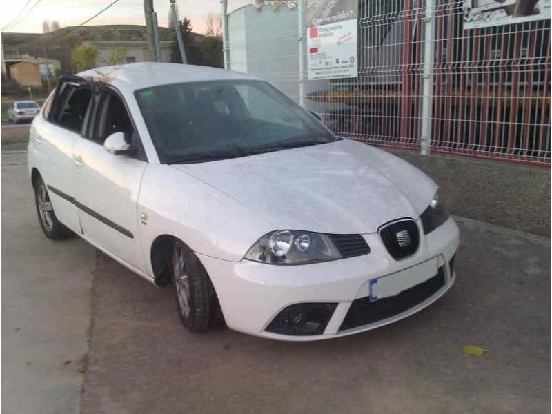 seat ibiza (6l1) del año 2002