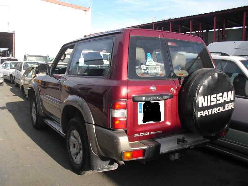 nissan patrol gr (y61) del año 2000