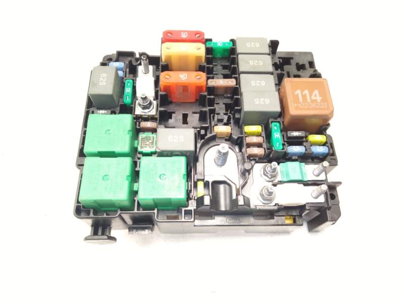 Recambio de caja fusibles para opel vivaro c furgoneta (k0) 1.5 referencia OEM IAM 9804848180  