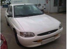 ford escort berlina/turnier del año 1990