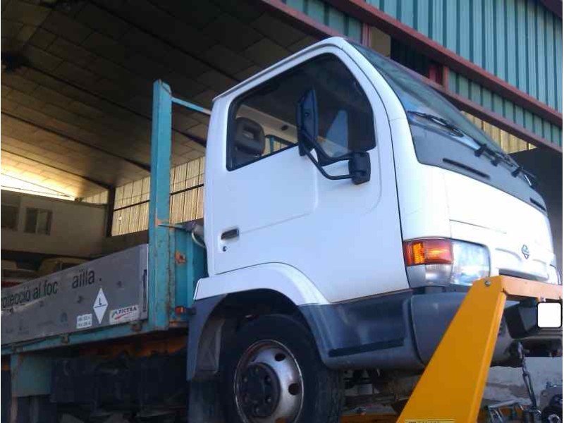 nissan cabstar e del año 2000