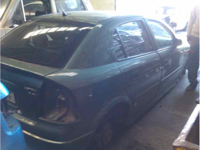 opel astra g berlina del año 1998
