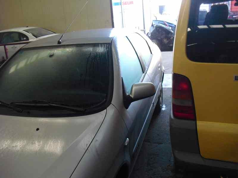 citroën xsara berlina del año 1999