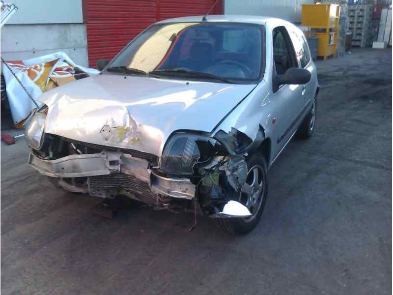 renault clio ii fase i (b/cbo) del año 2000