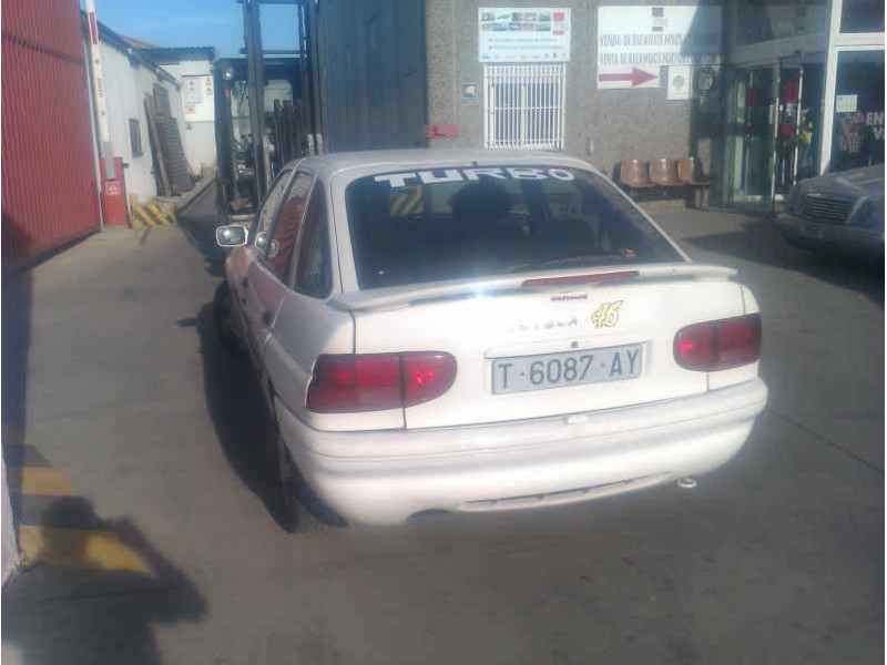 ford escort berlina/turnier del año 1990