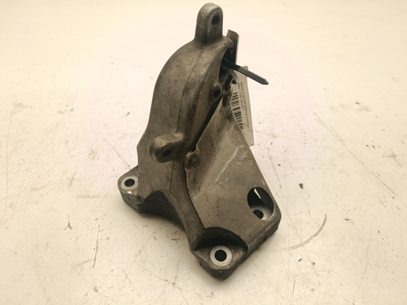 Recambio de soporte motor derecho superior para bmw 1 (f20) 120 d referencia OEM IAM 22113451668  