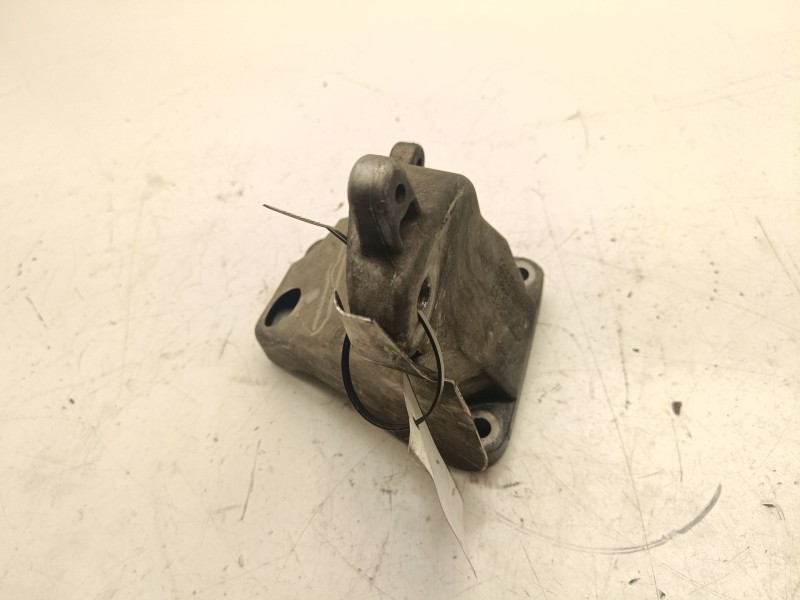 Recambio de soporte motor derecho superior para bmw 1 (f20) 120 d referencia OEM IAM 22113451668  