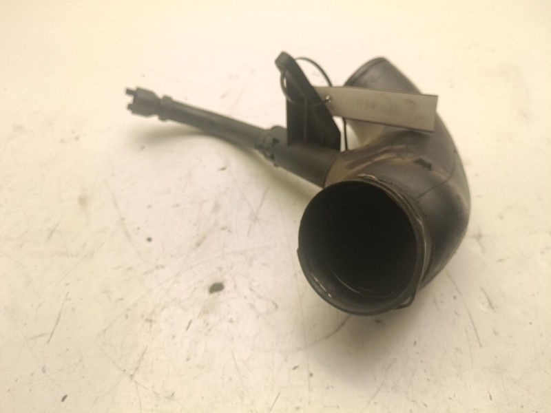 Recambio de tubo presion turbocompresor para bmw 1 (f20) 120 d referencia OEM IAM 13717803843  