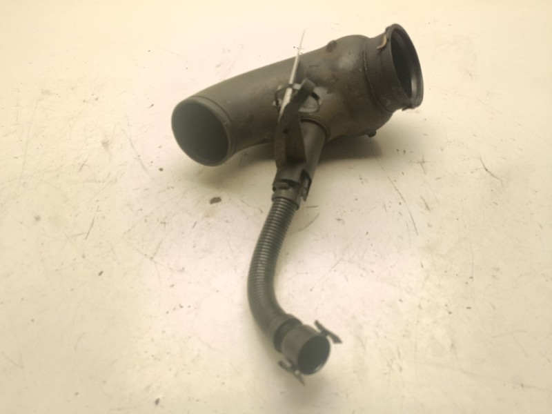 Recambio de tubo presion turbocompresor para bmw 1 (f20) 120 d referencia OEM IAM 13717803843  