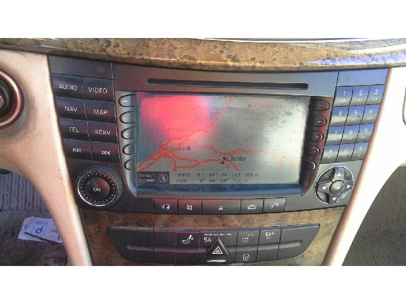 mercedes-benz clase e (w211) berlina del año 2006