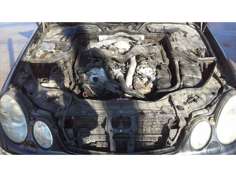 mercedes-benz clase e (w211) berlina del año 2006