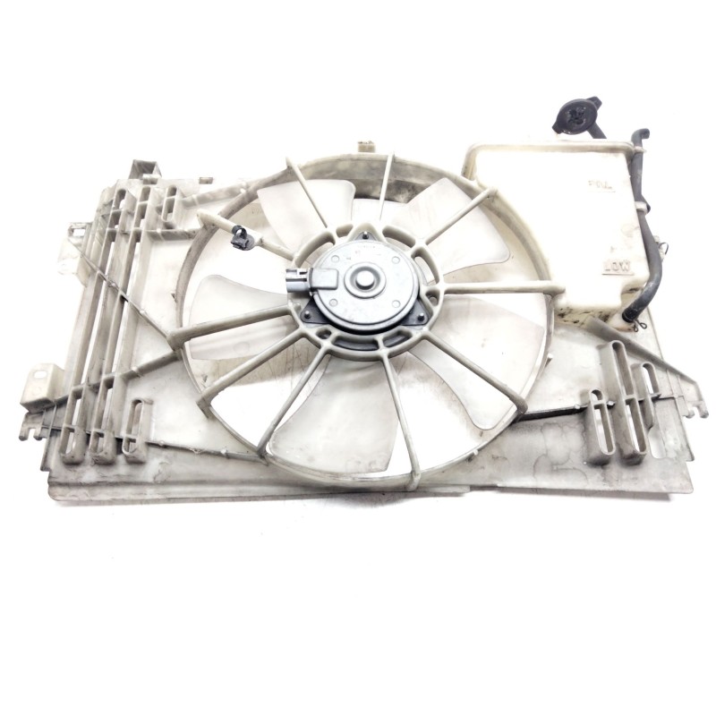 Recambio de electroventilador para toyota corolla (_e12_) 1.6 vvt-i (zze121_) referencia OEM IAM 163630H030  