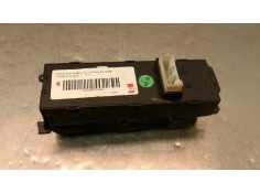 Recambio de mando elevalunas delantero izquierdo para hyundai i10 basis referencia OEM IAM 93570B40304X  