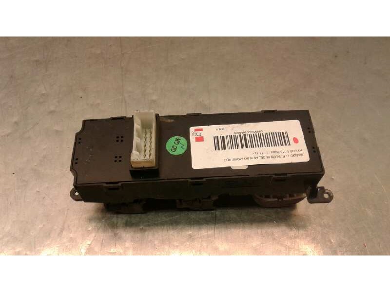 Recambio de mando elevalunas delantero izquierdo para hyundai i10 basis referencia OEM IAM 93570B40304X  