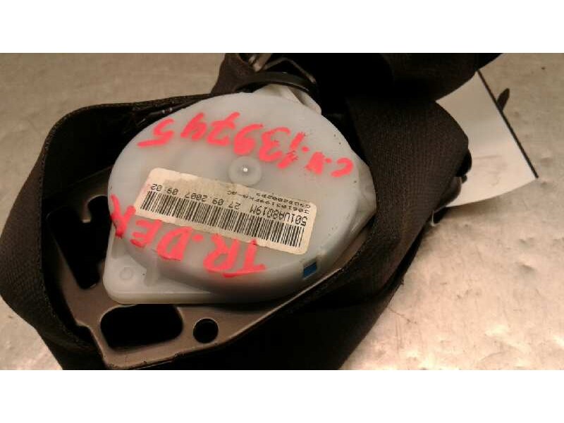 Recambio de cinturon seguridad trasero derecho para toyota avensis berlina (t25) 2.2 d-4d executive sedán (4-ptas.) referencia O