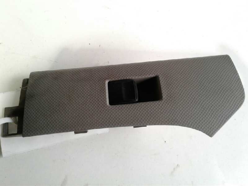 Recambio de mando elevalunas delantero derecho para toyota yaris (ksp9/scp9/nlp9) básico referencia OEM IAM 742310D090  